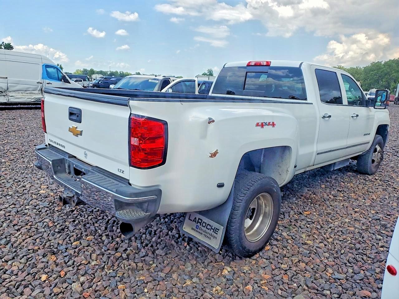2015 CHEVROLET SILVERADO