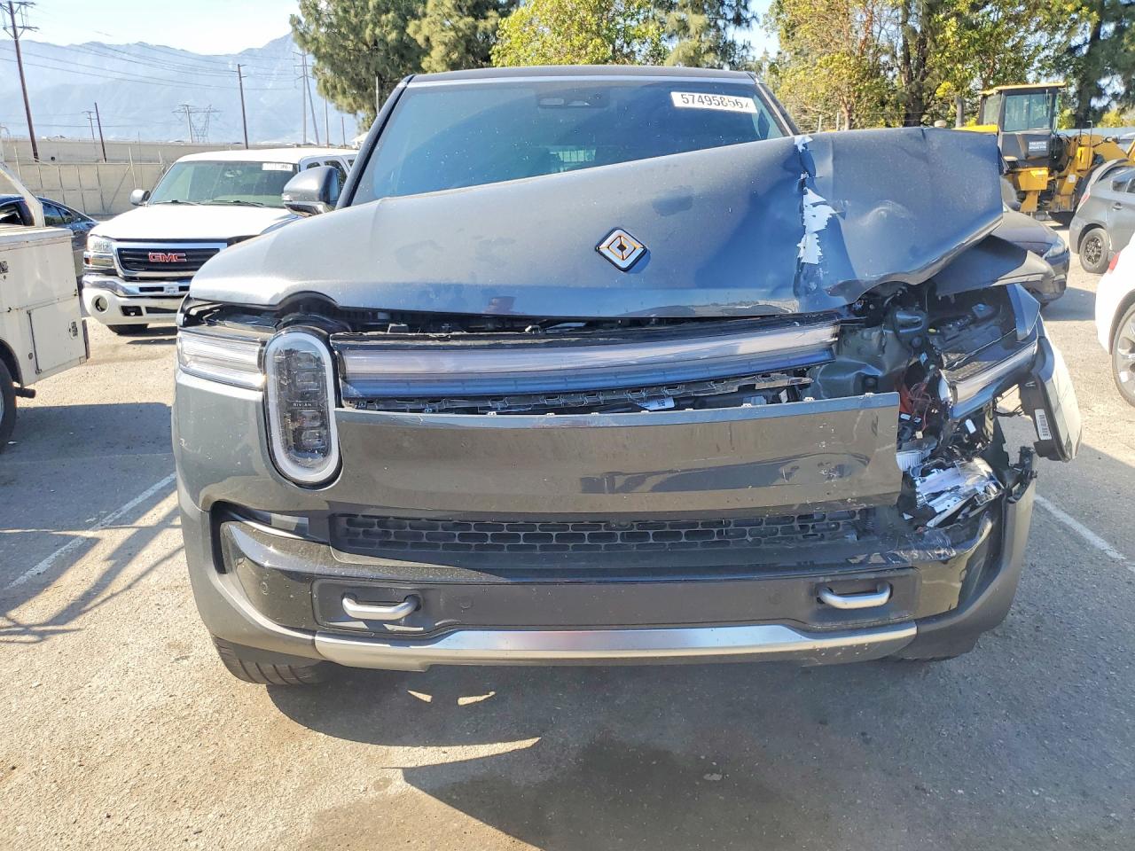 2025 RIVIAN RIS