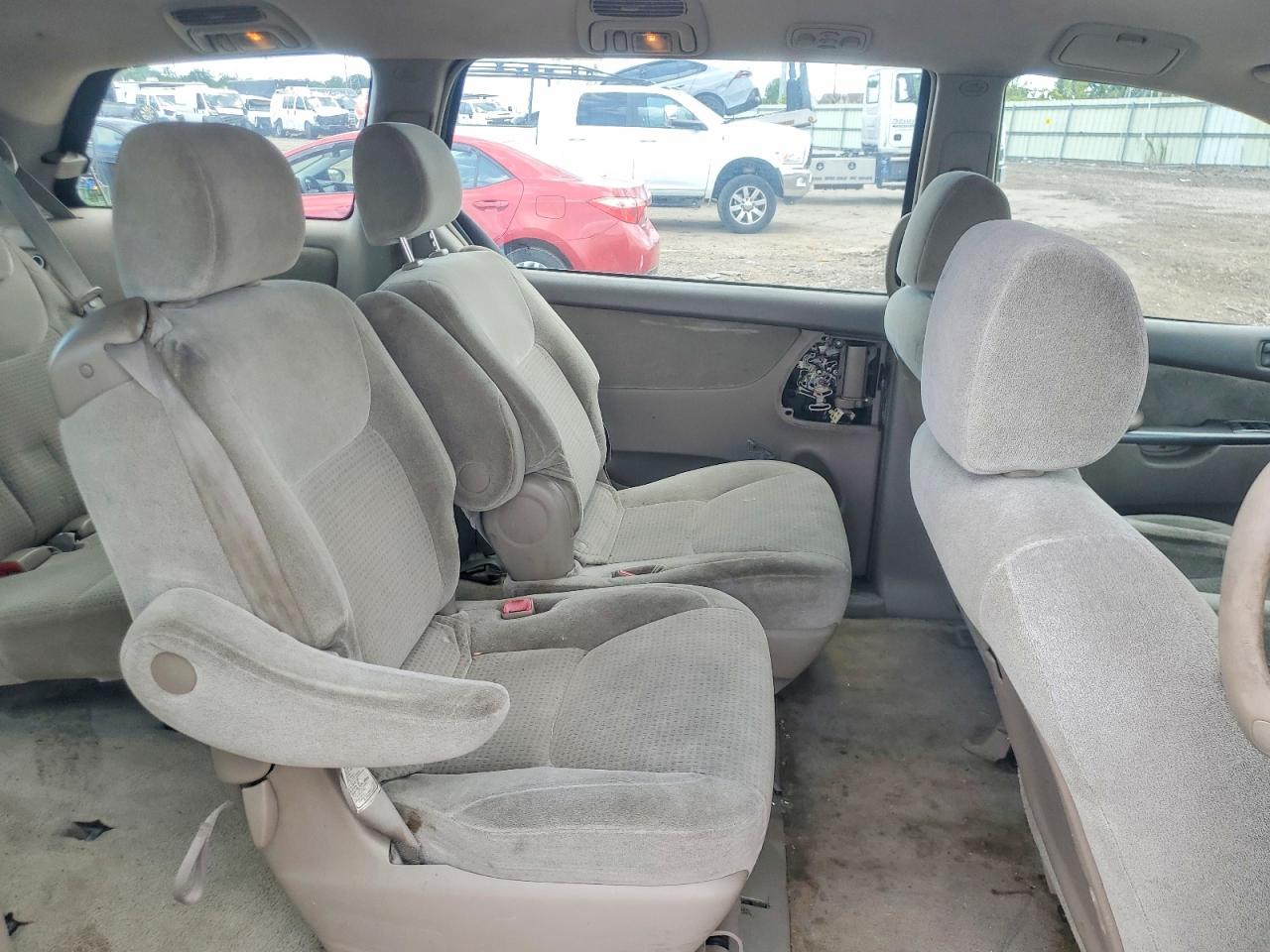 2007 TOYOTA SIENNA