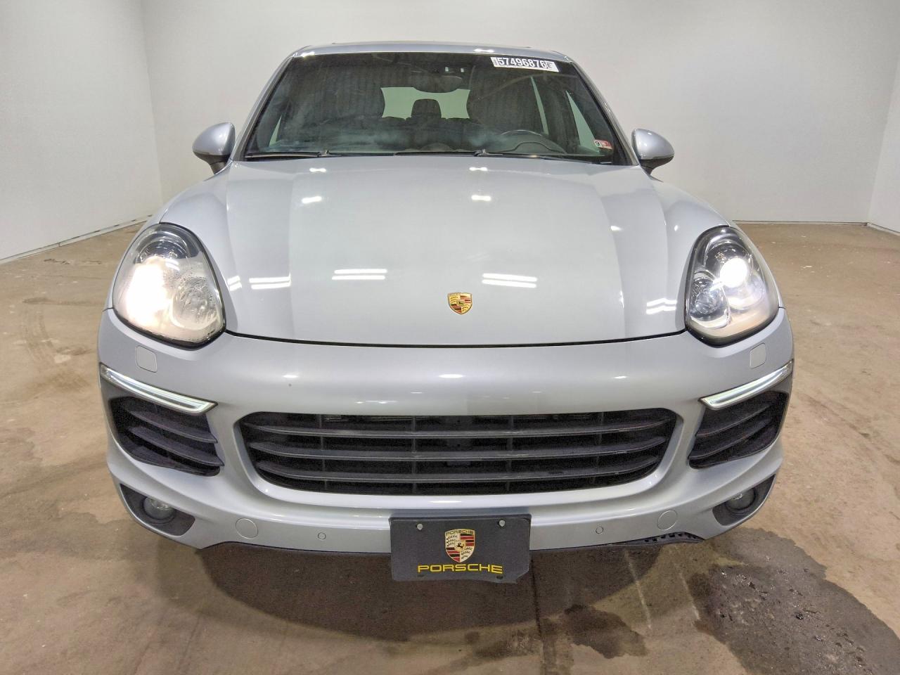 2017 PORSCHE CAYENNE