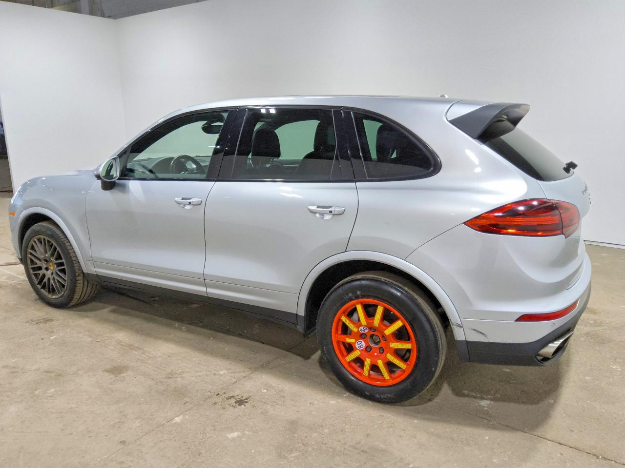 2017 PORSCHE CAYENNE