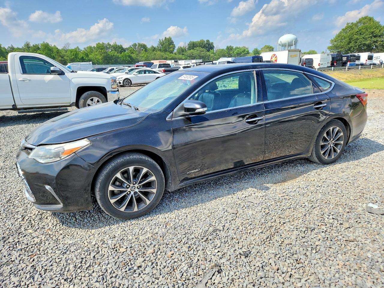 2016 TOYOTA AVALON