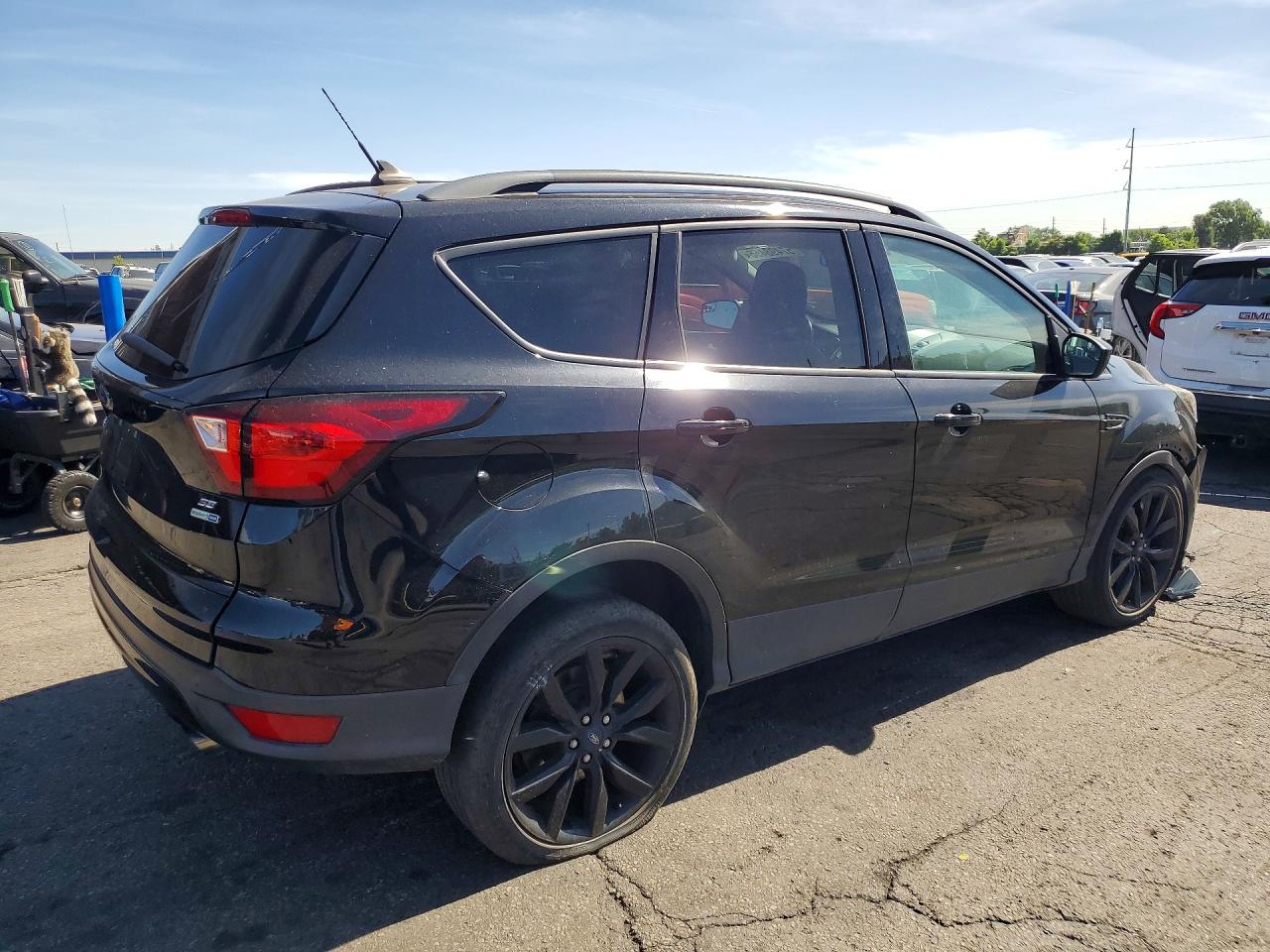2019 FORD ESCAPE