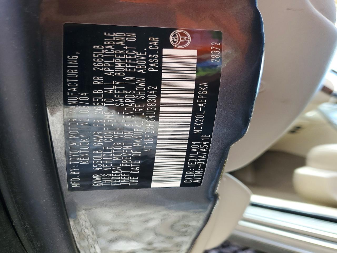 2004 TOYOTA AVALON