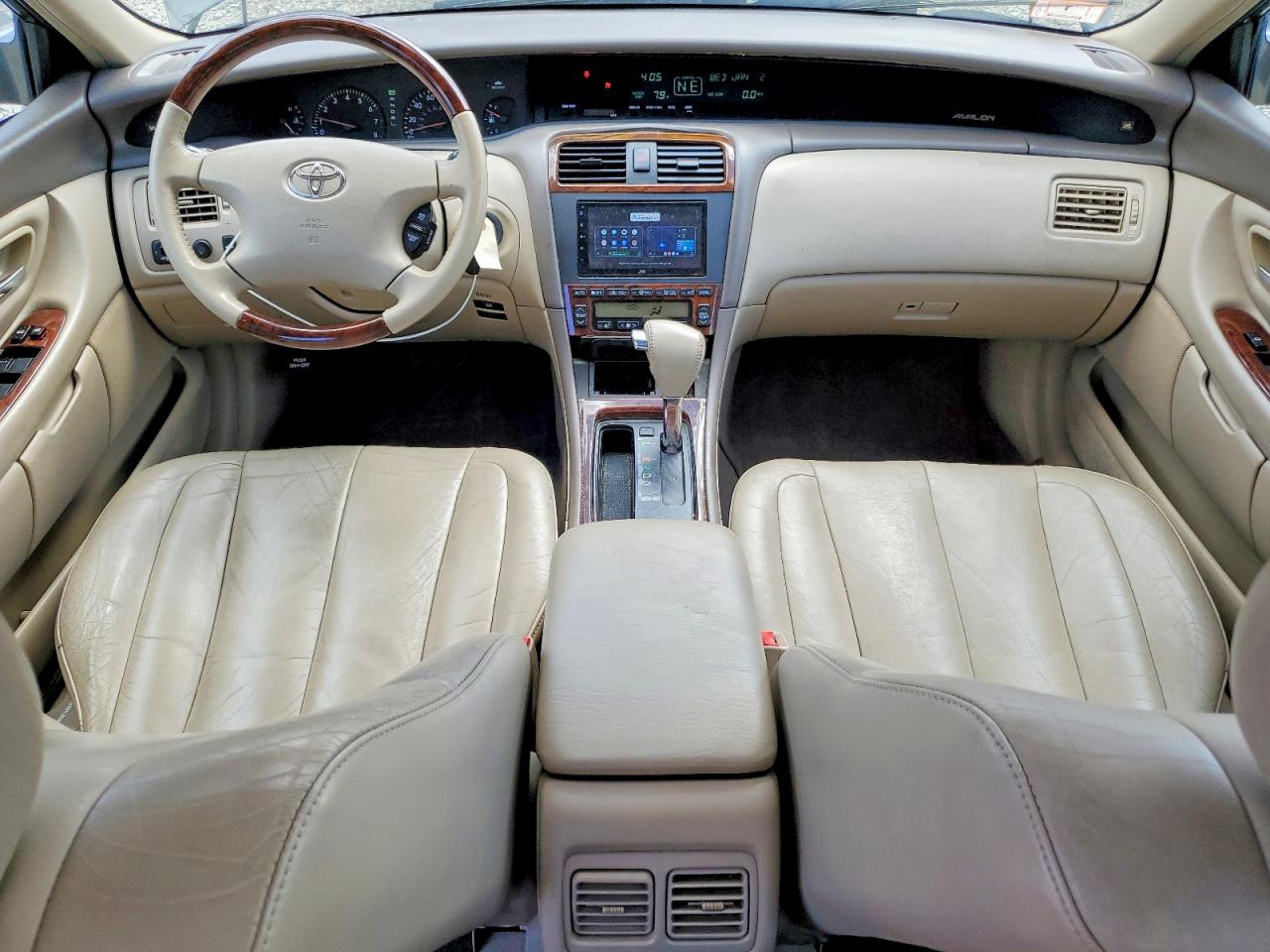 2004 TOYOTA AVALON