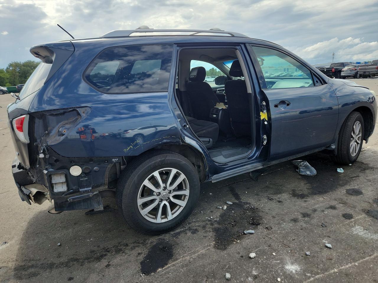 2015 NISSAN PATHFINDER