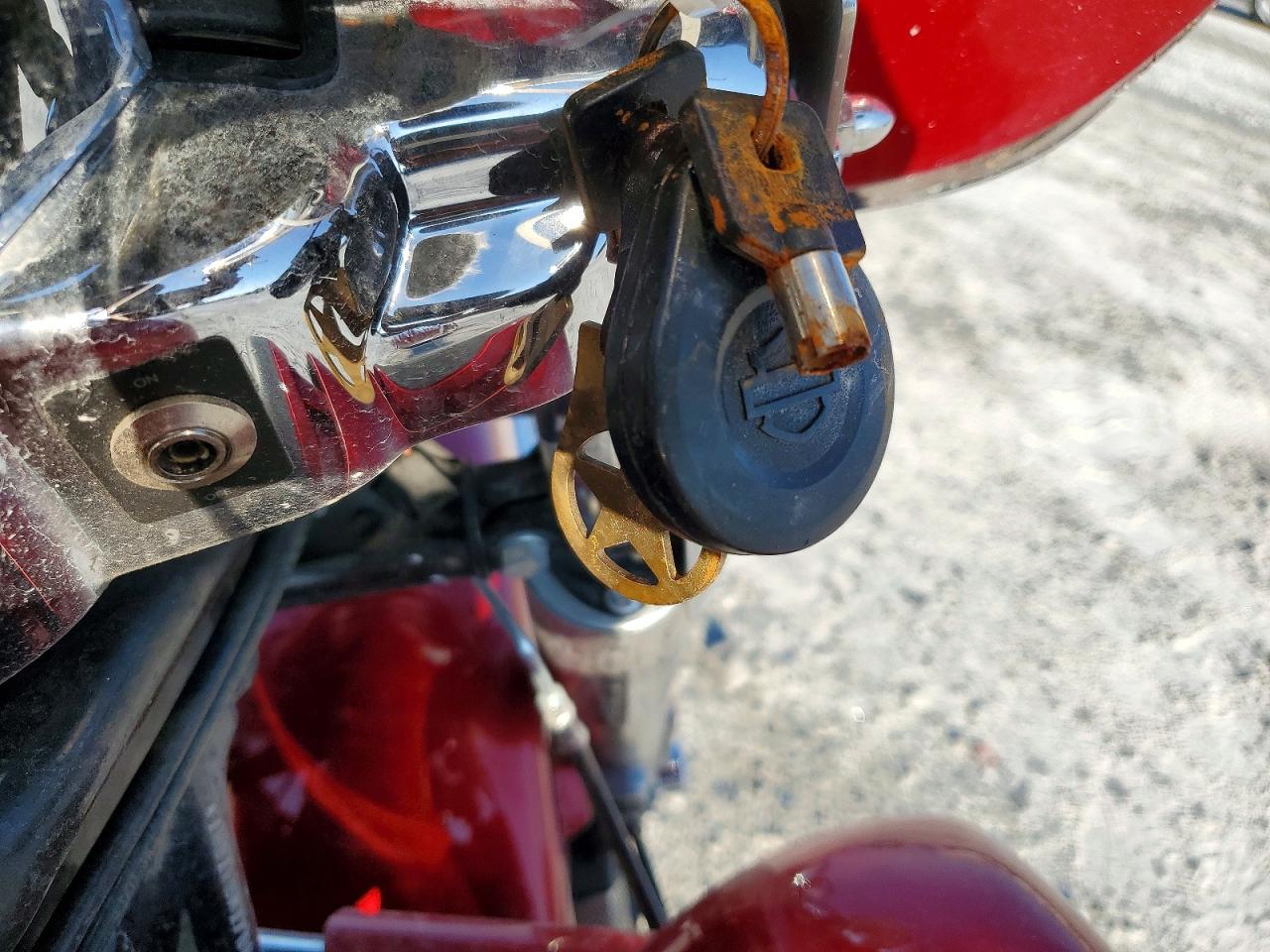 2013 HARLEY-DAVIDSON FL