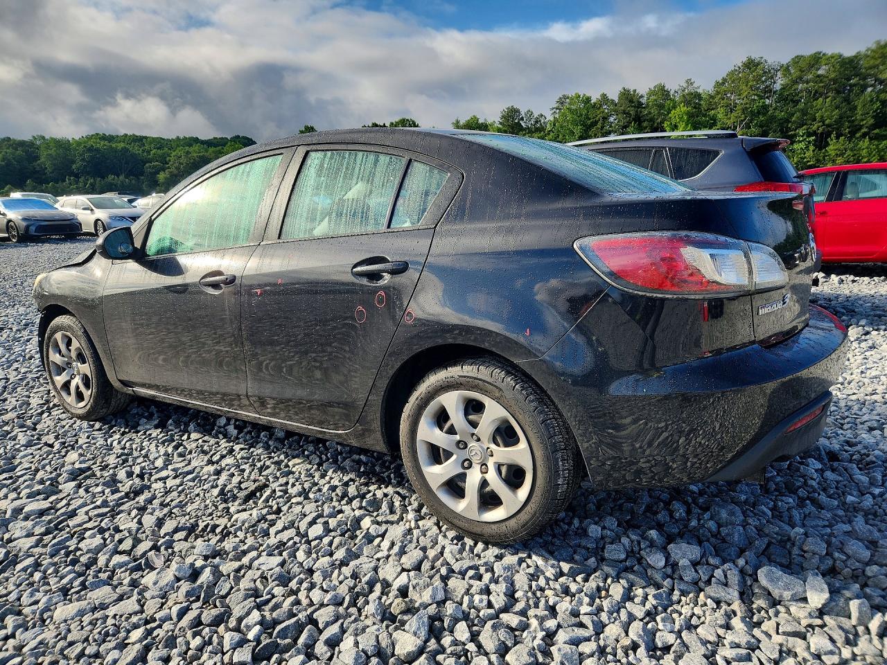 2011 MAZDA 3