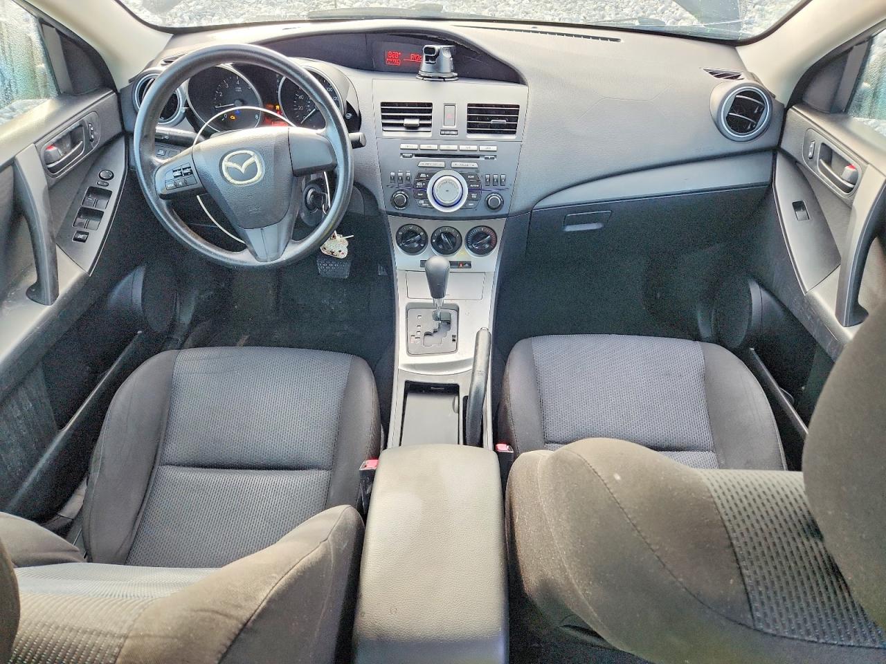 2011 MAZDA 3
