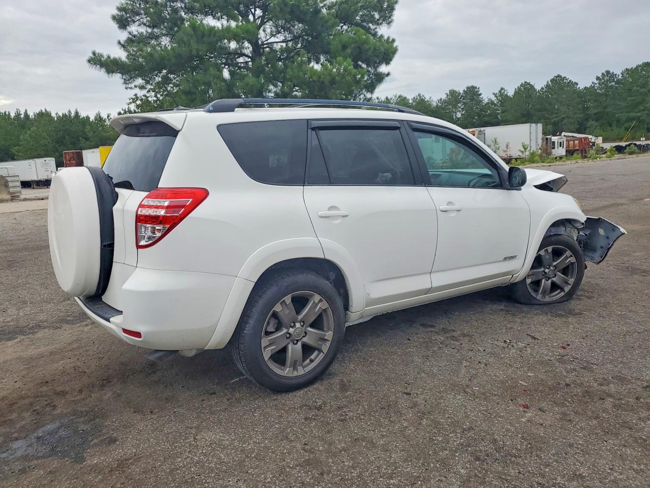 2011 TOYOTA RAV4