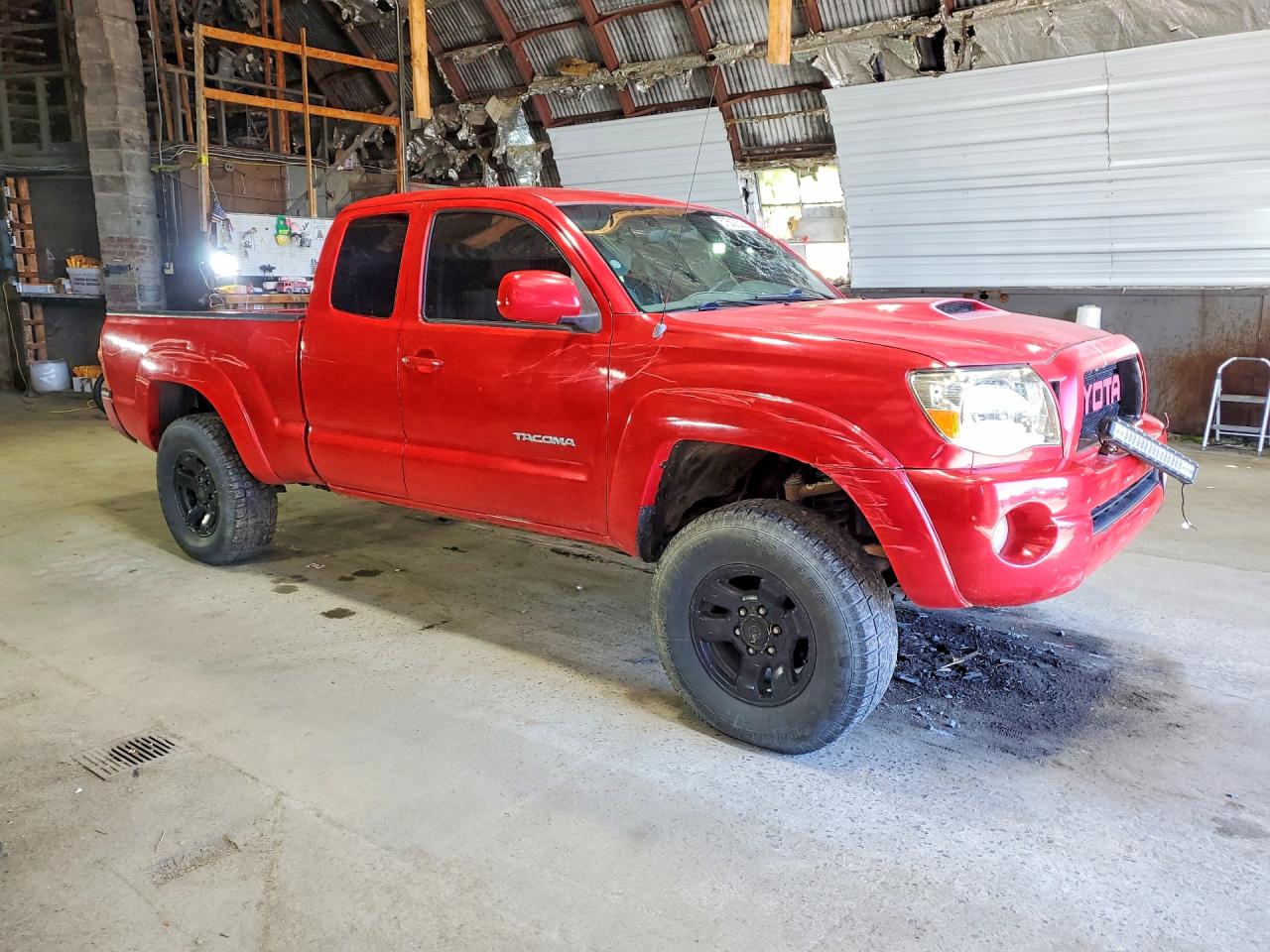 2005 TOYOTA TACOMA