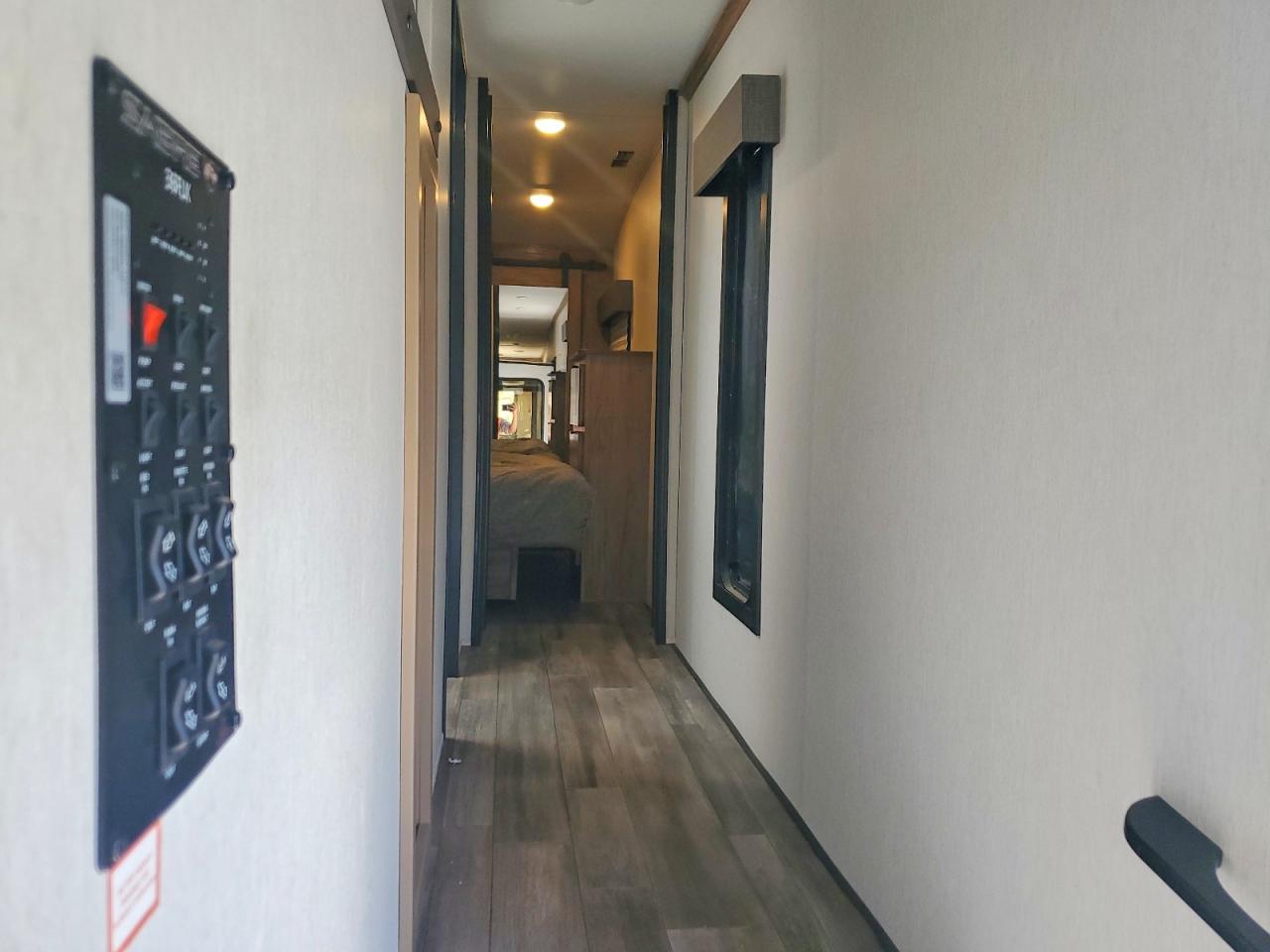 2024 SABRE BY FOREST RIVE 5TH WHEEL