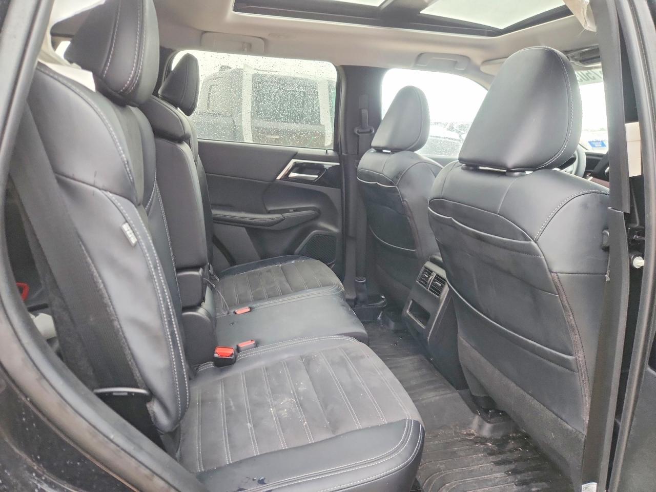2024 MITSUBISHI OUTLANDER