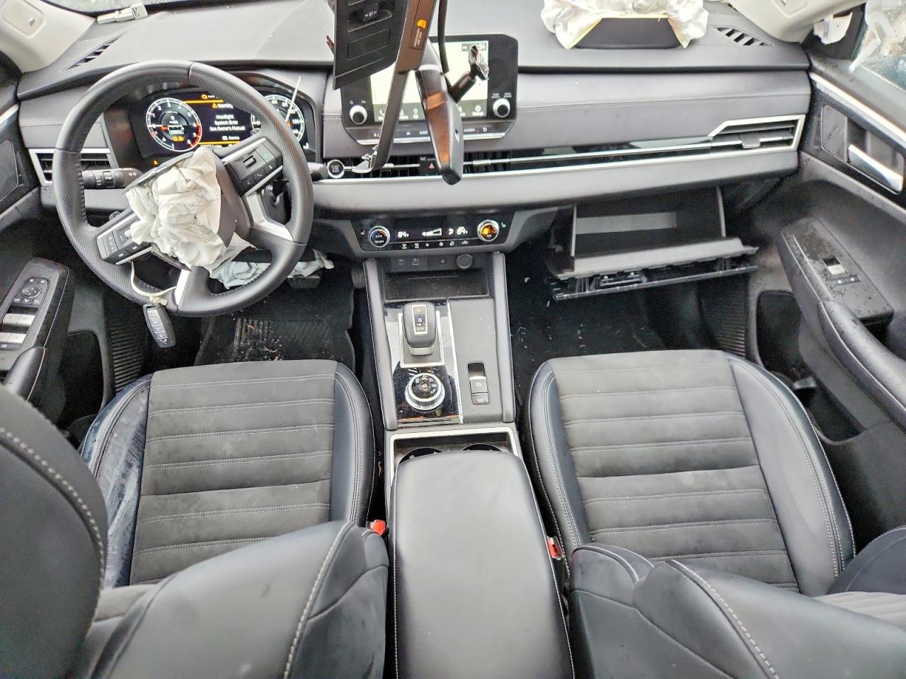 2024 MITSUBISHI OUTLANDER