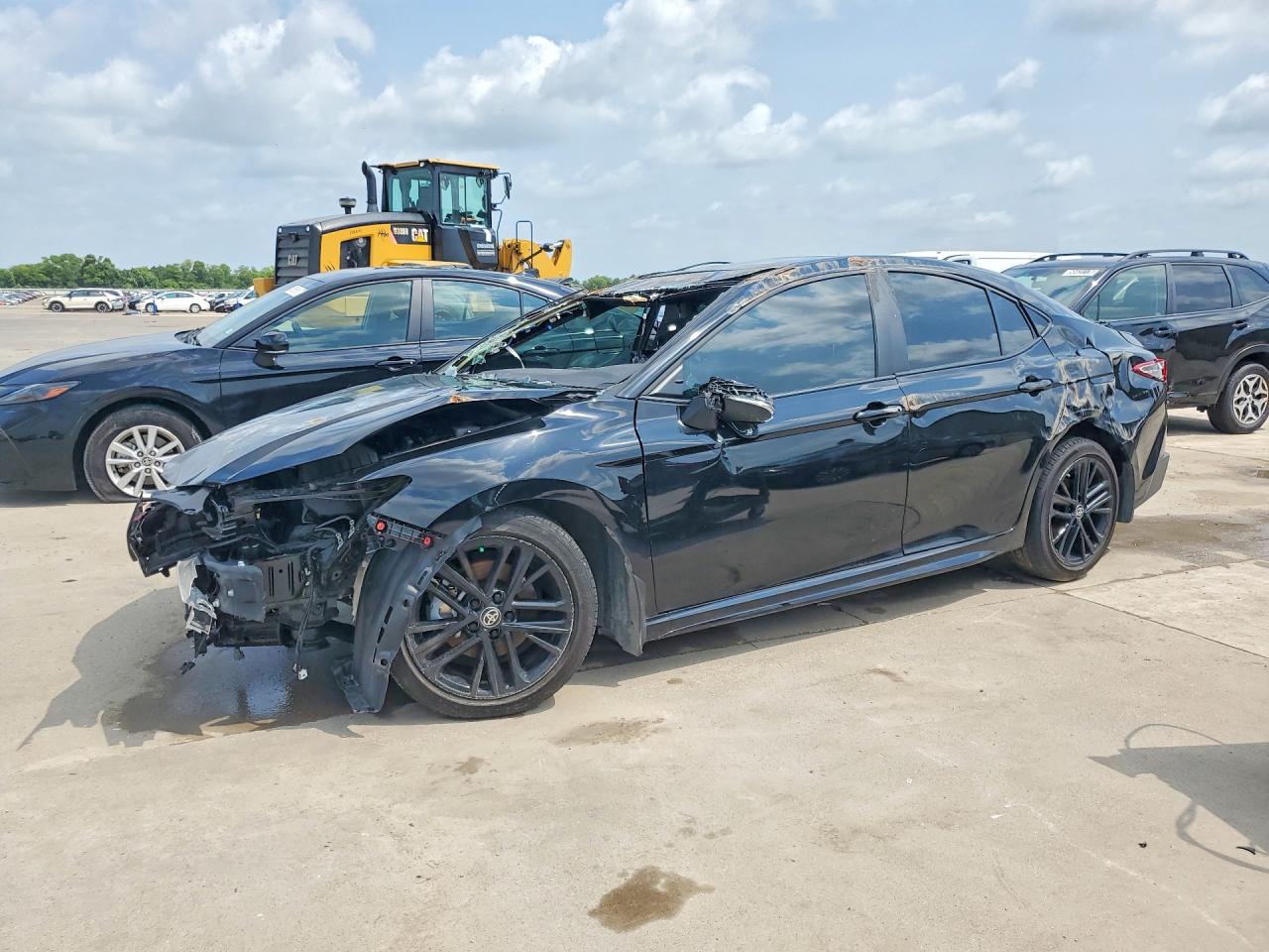 2025 TOYOTA CAMRY