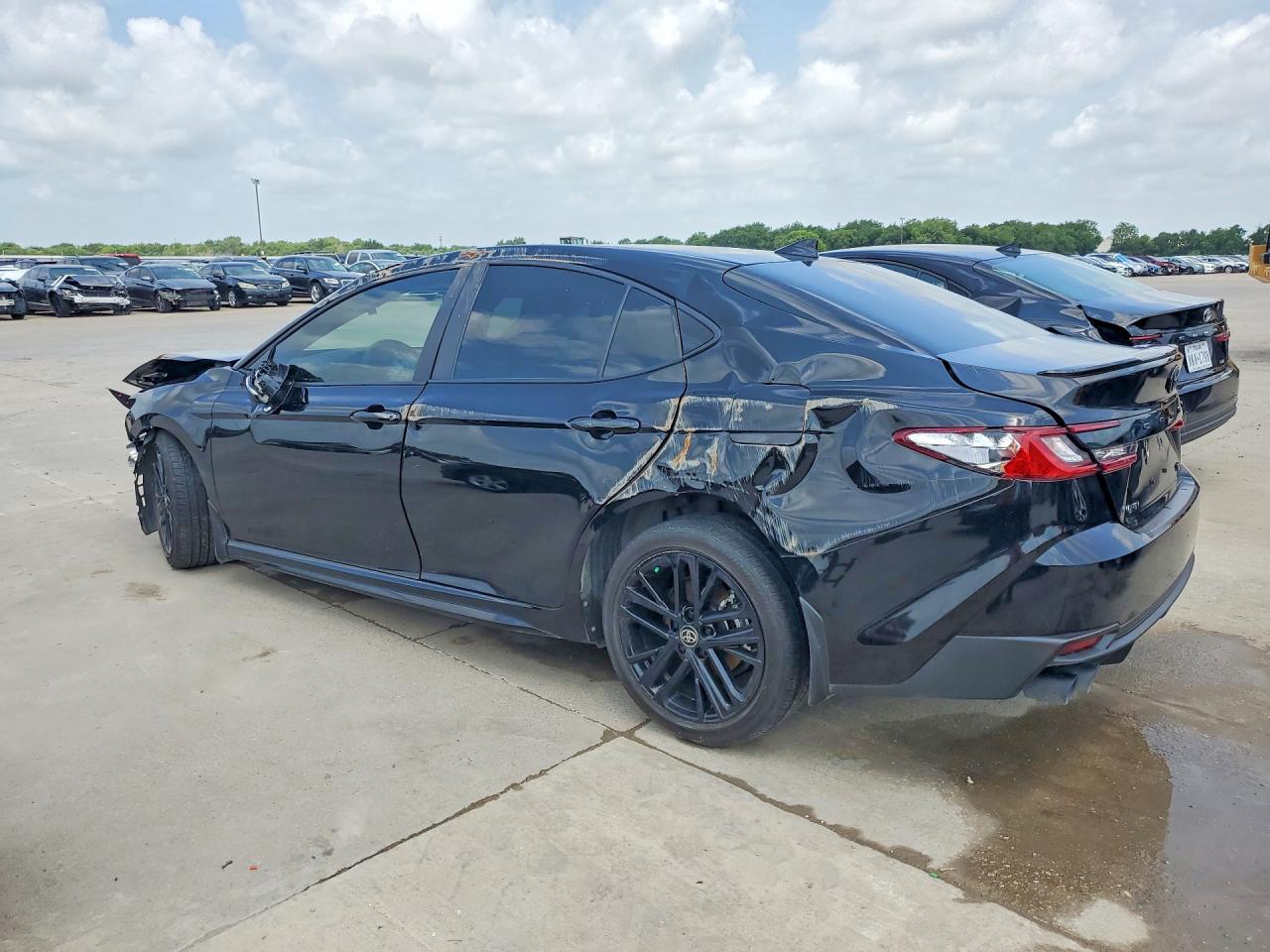 2025 TOYOTA CAMRY