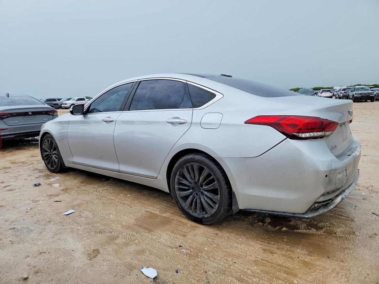 2015 HYUNDAI GENESIS