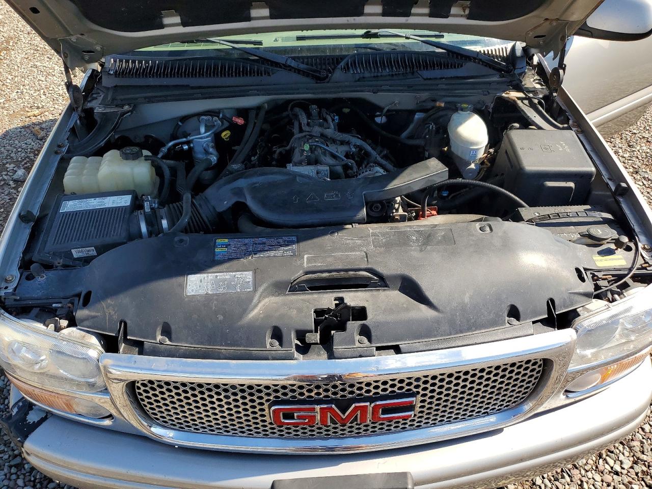 2005 GMC SIERRA
