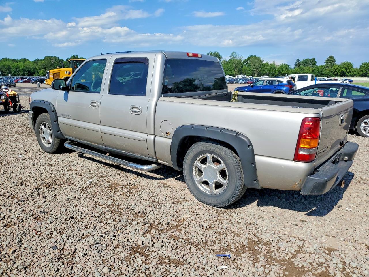 2005 GMC SIERRA