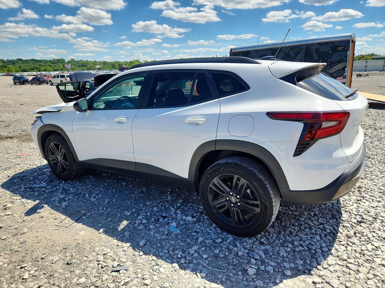 2025 CHEVROLET TRAX