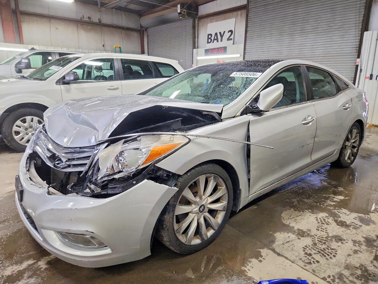 2013 HYUNDAI AZERA