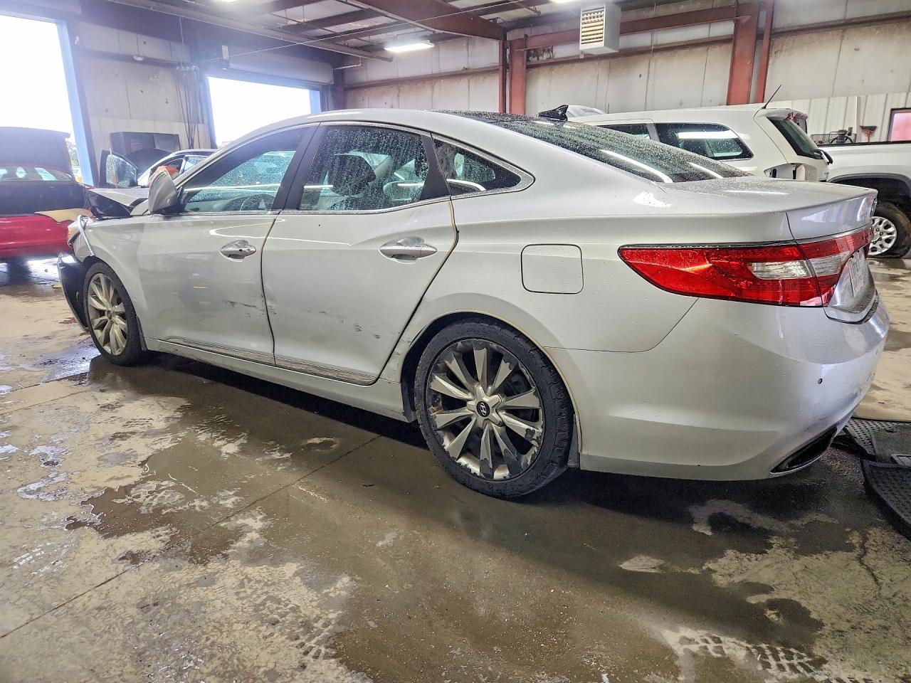 2013 HYUNDAI AZERA