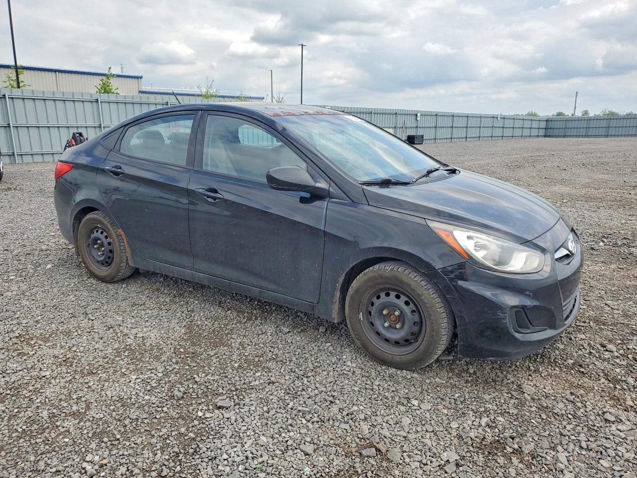 2014 HYUNDAI ACCENT