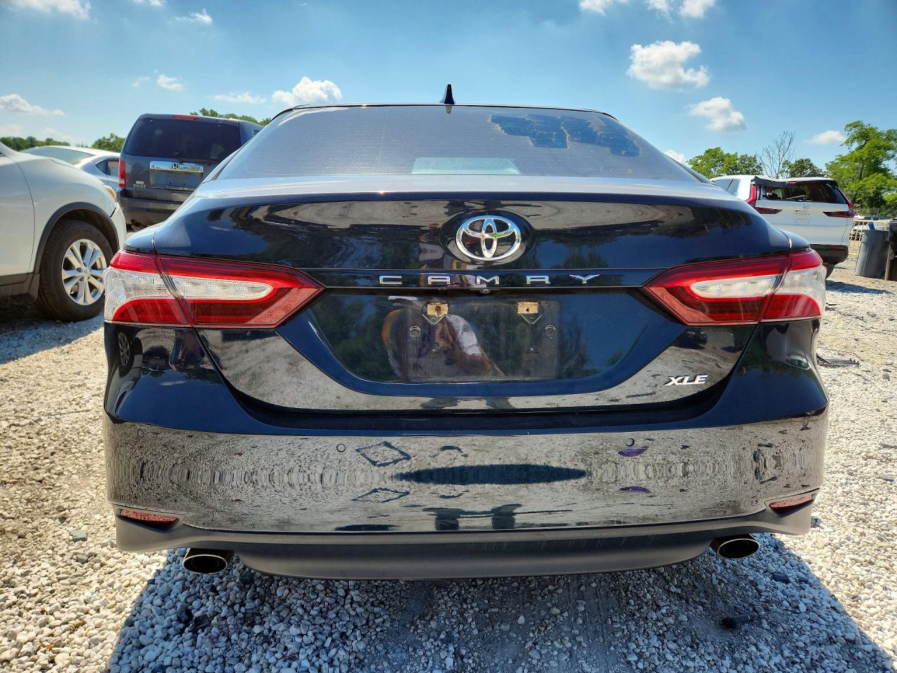 2018 TOYOTA CAMRY