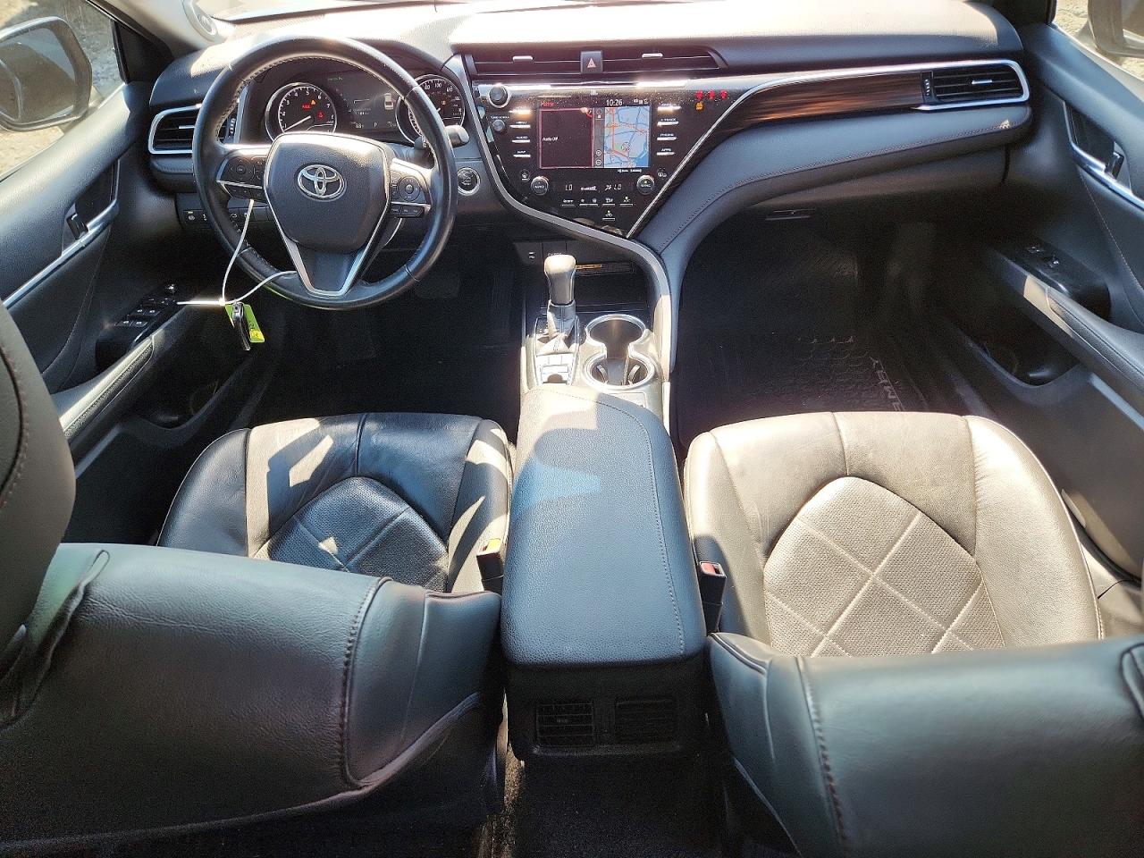 2018 TOYOTA CAMRY