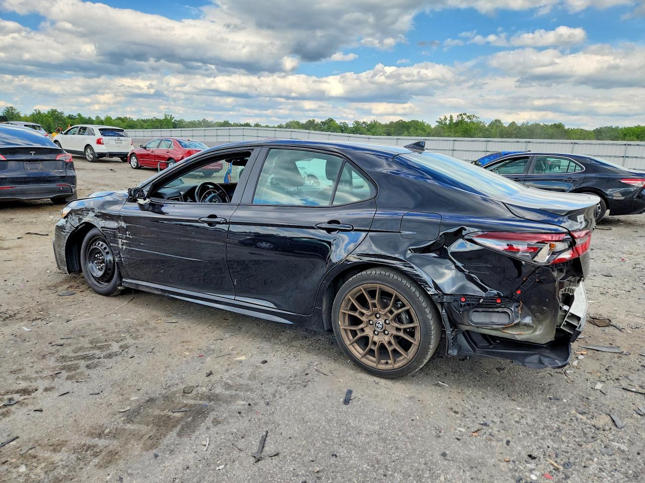2023 TOYOTA CAMRY