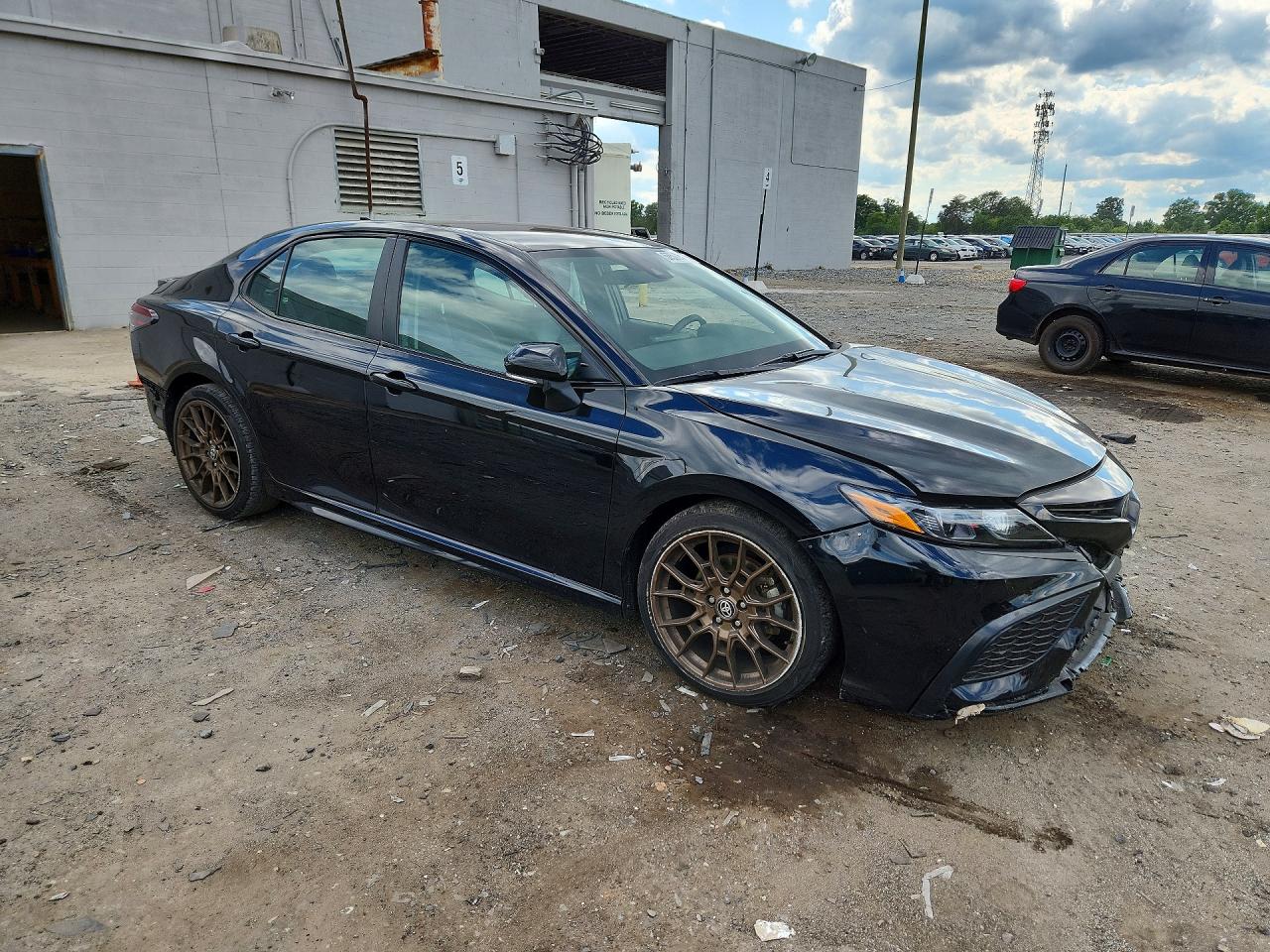 2023 TOYOTA CAMRY