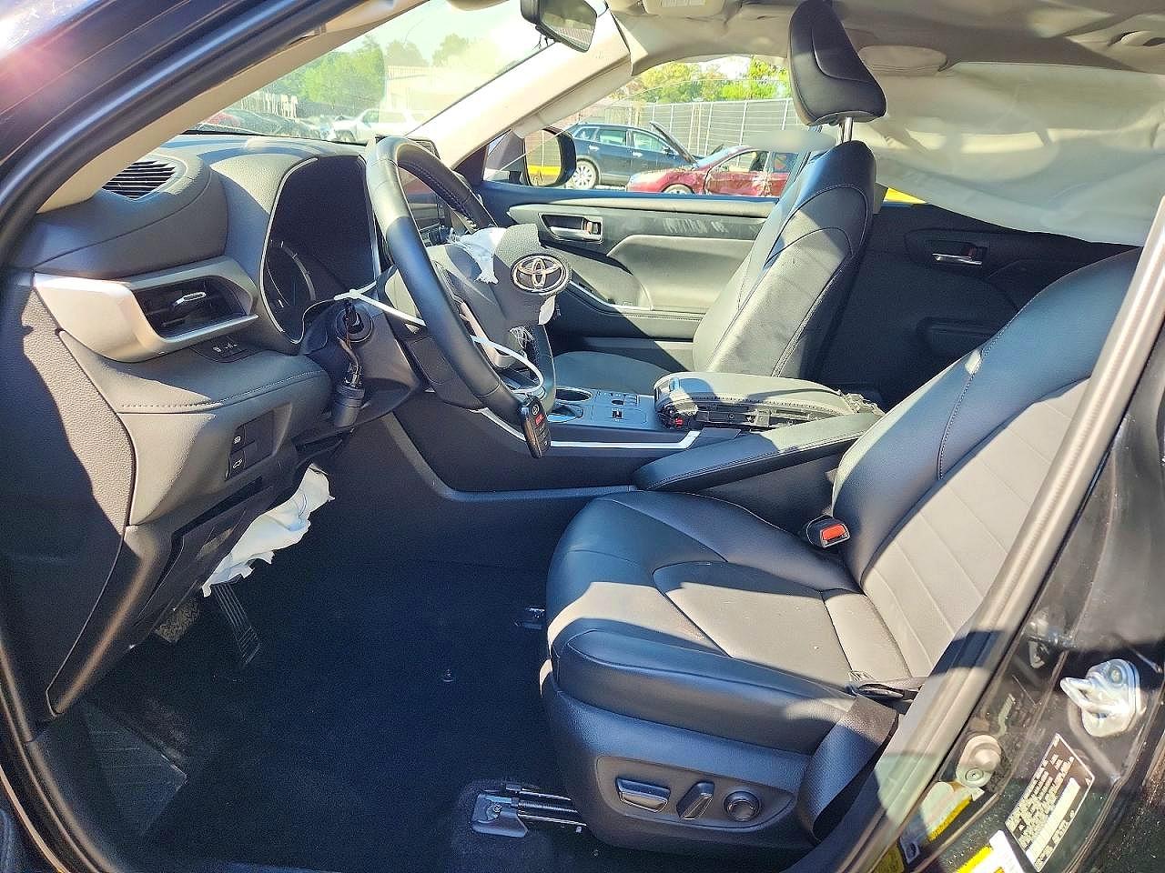 2025 TOYOTA HIGHLANDER