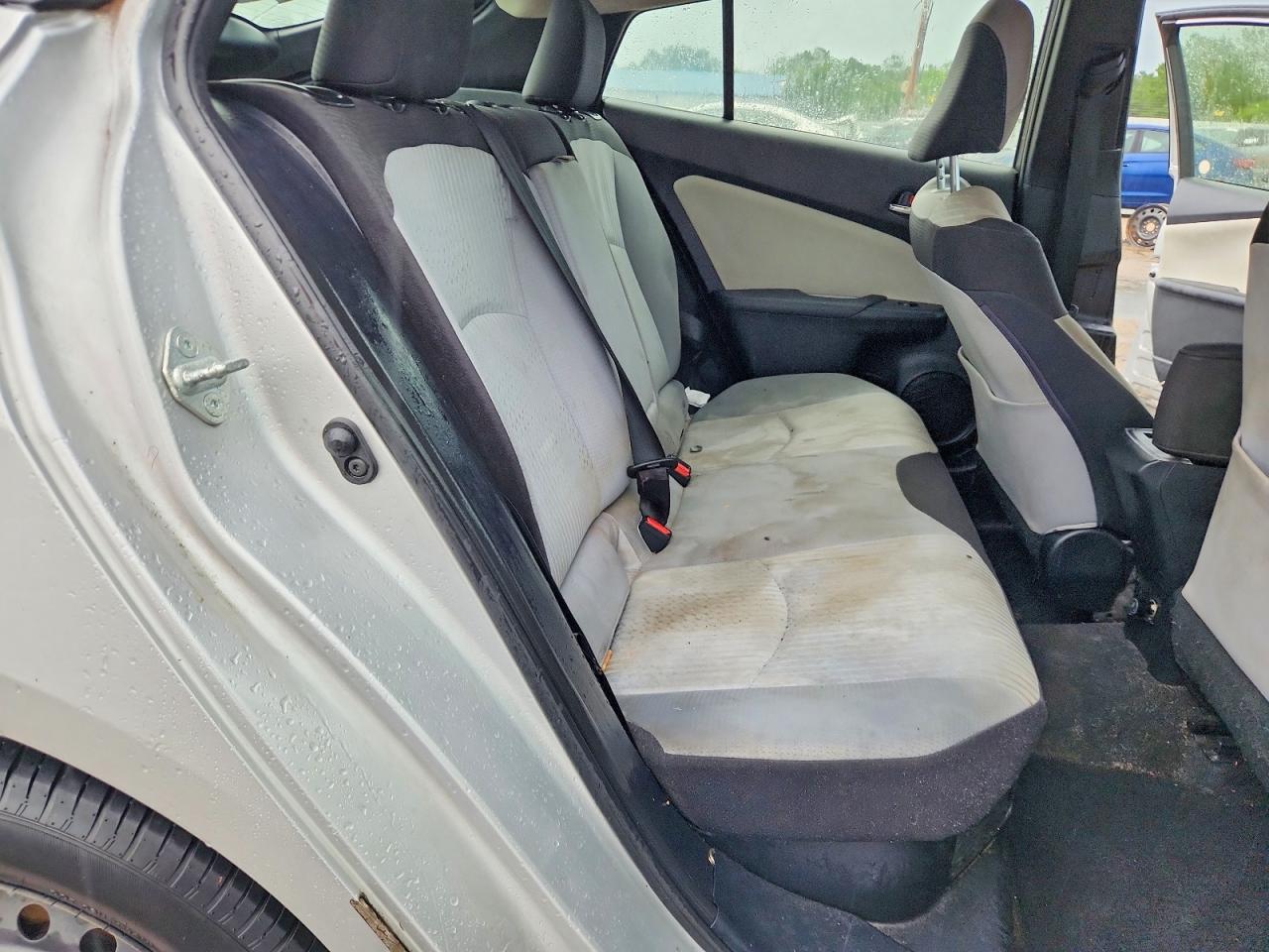 2017 TOYOTA PRIUS