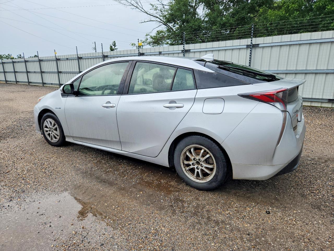 2017 TOYOTA PRIUS