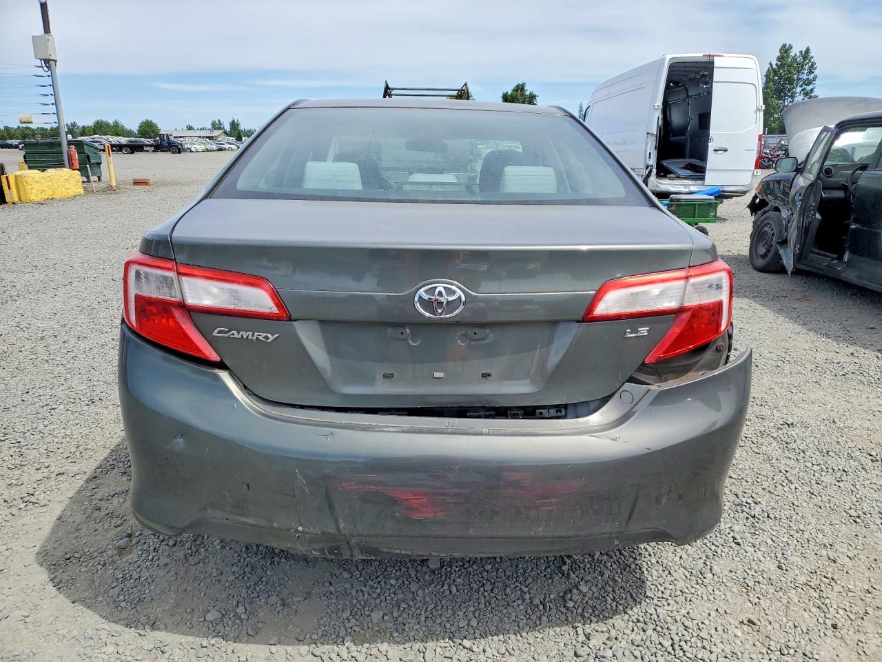 2012 TOYOTA CAMRY