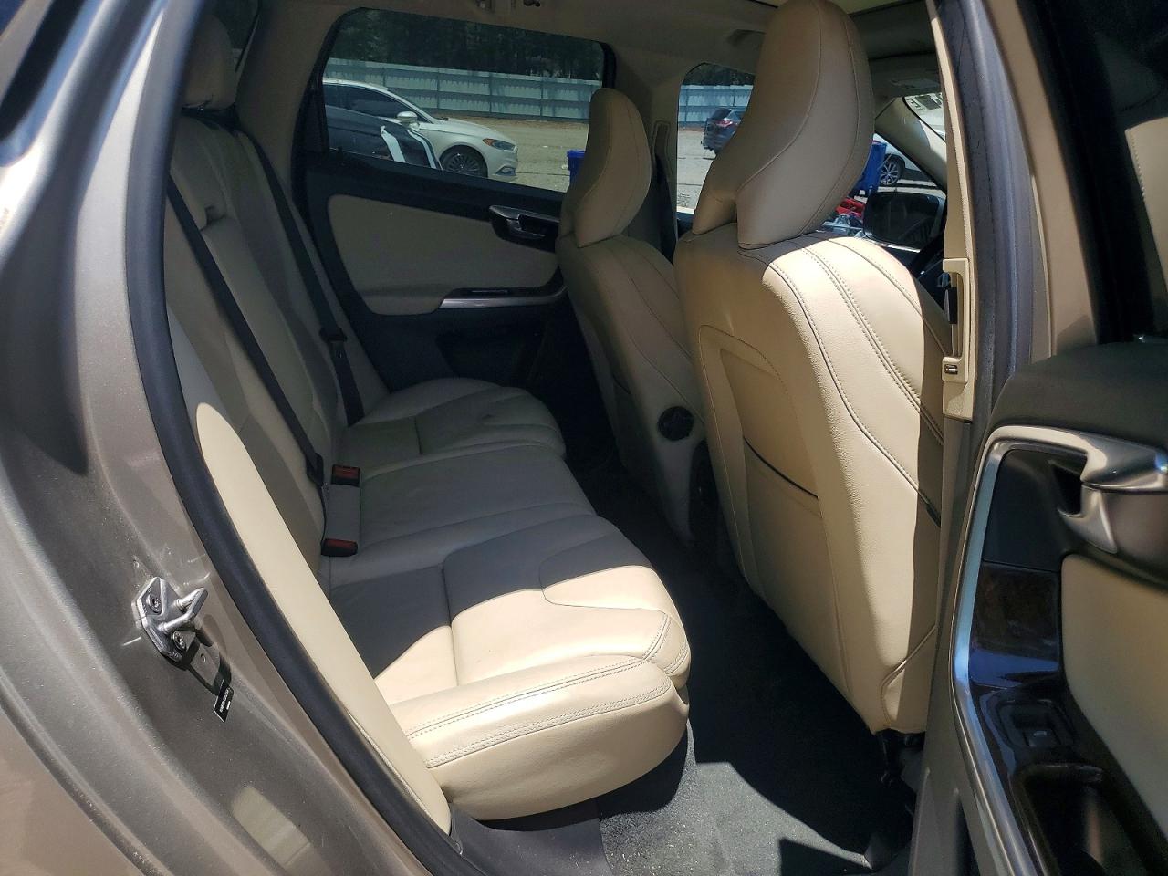 2014 VOLVO XC60