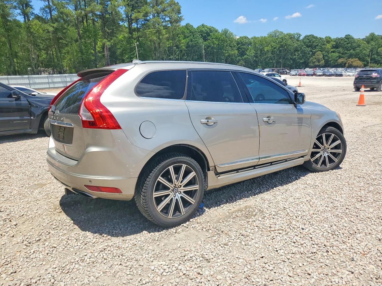 2014 VOLVO XC60