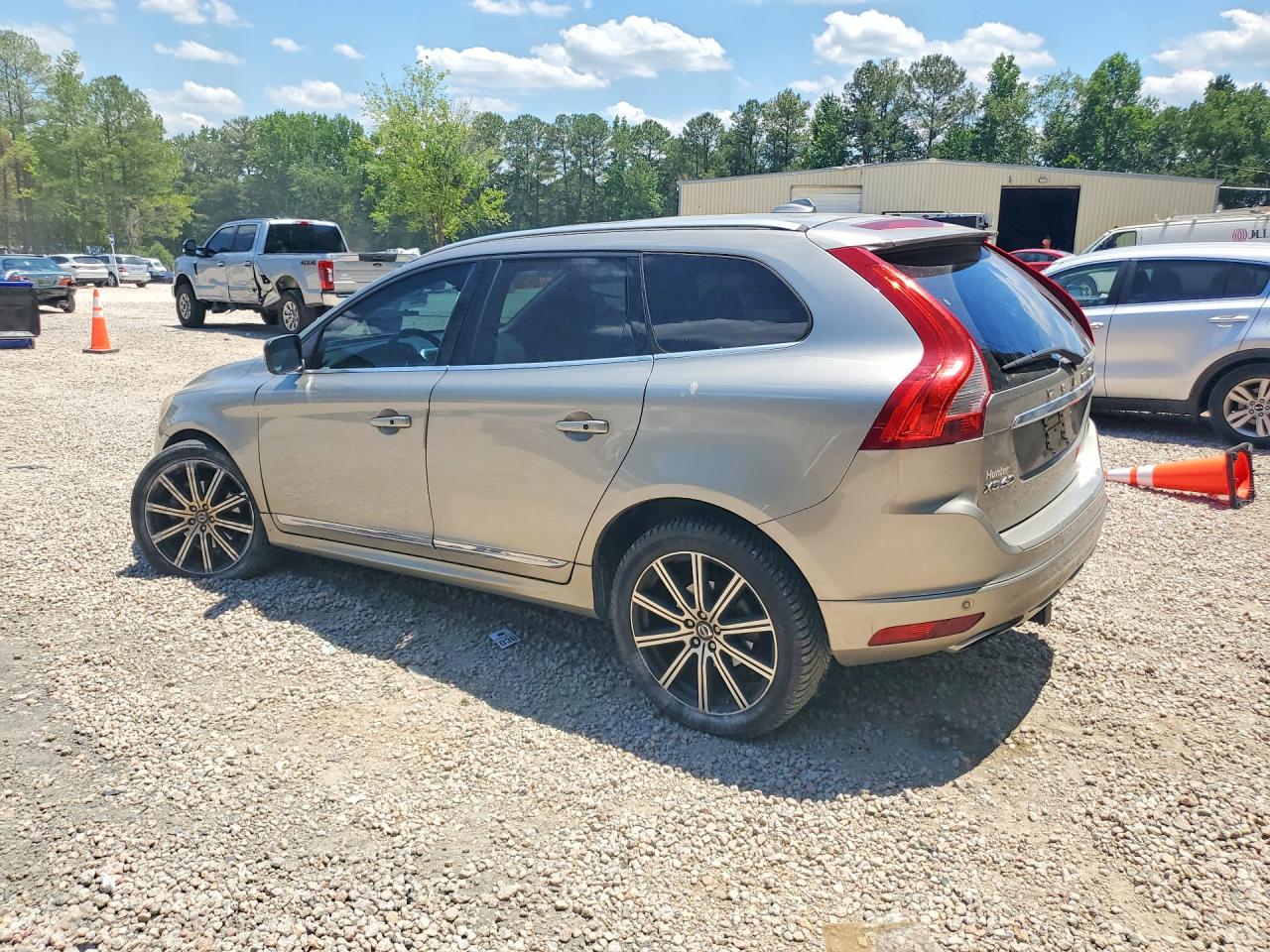 2014 VOLVO XC60