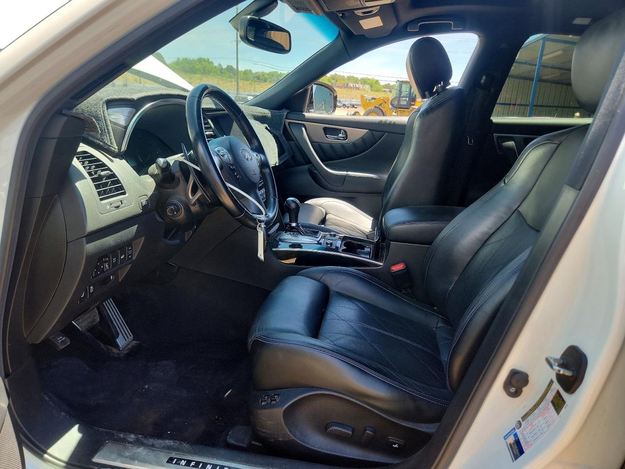 2017 INFINITI QX70