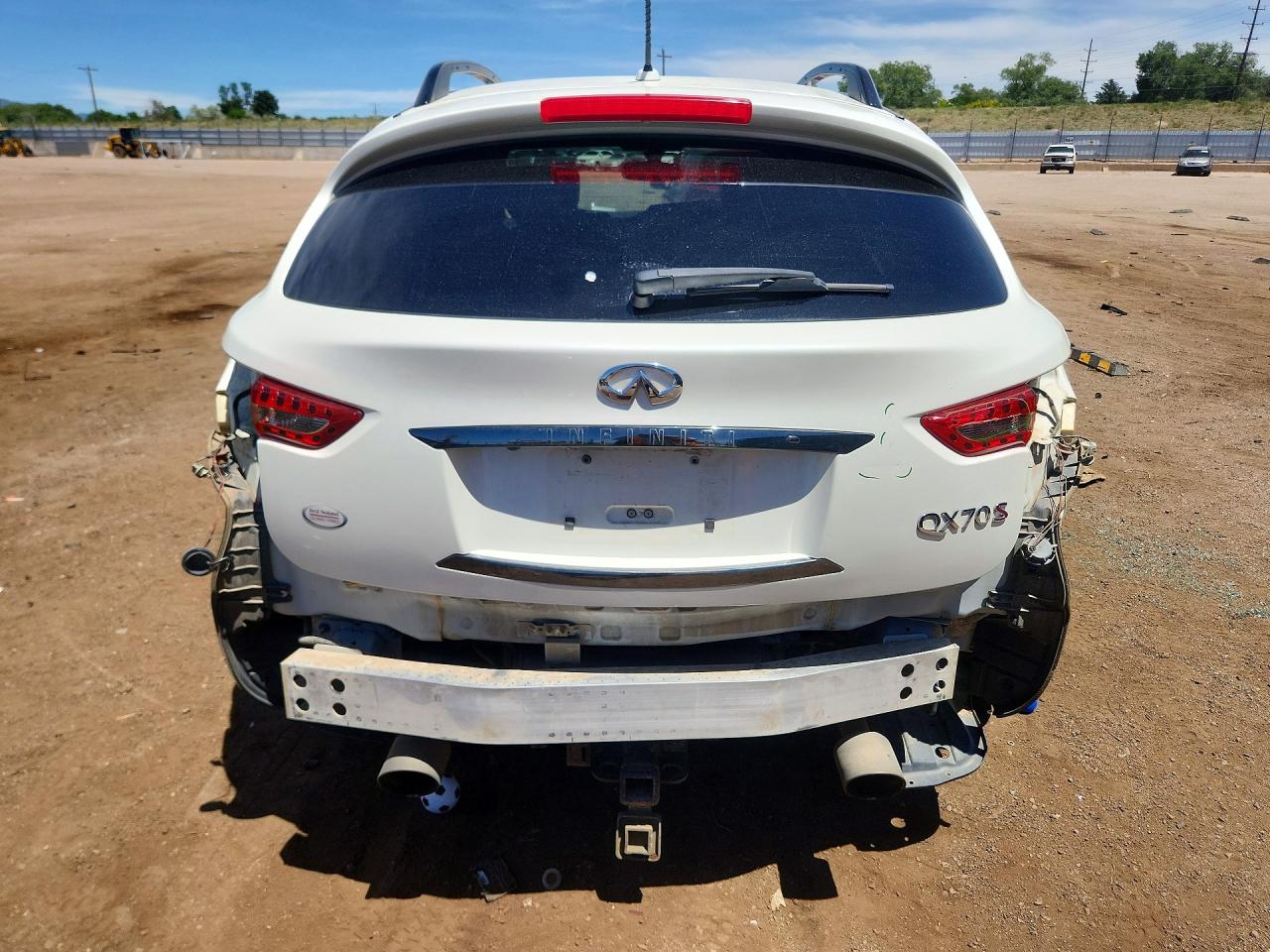 2017 INFINITI QX70