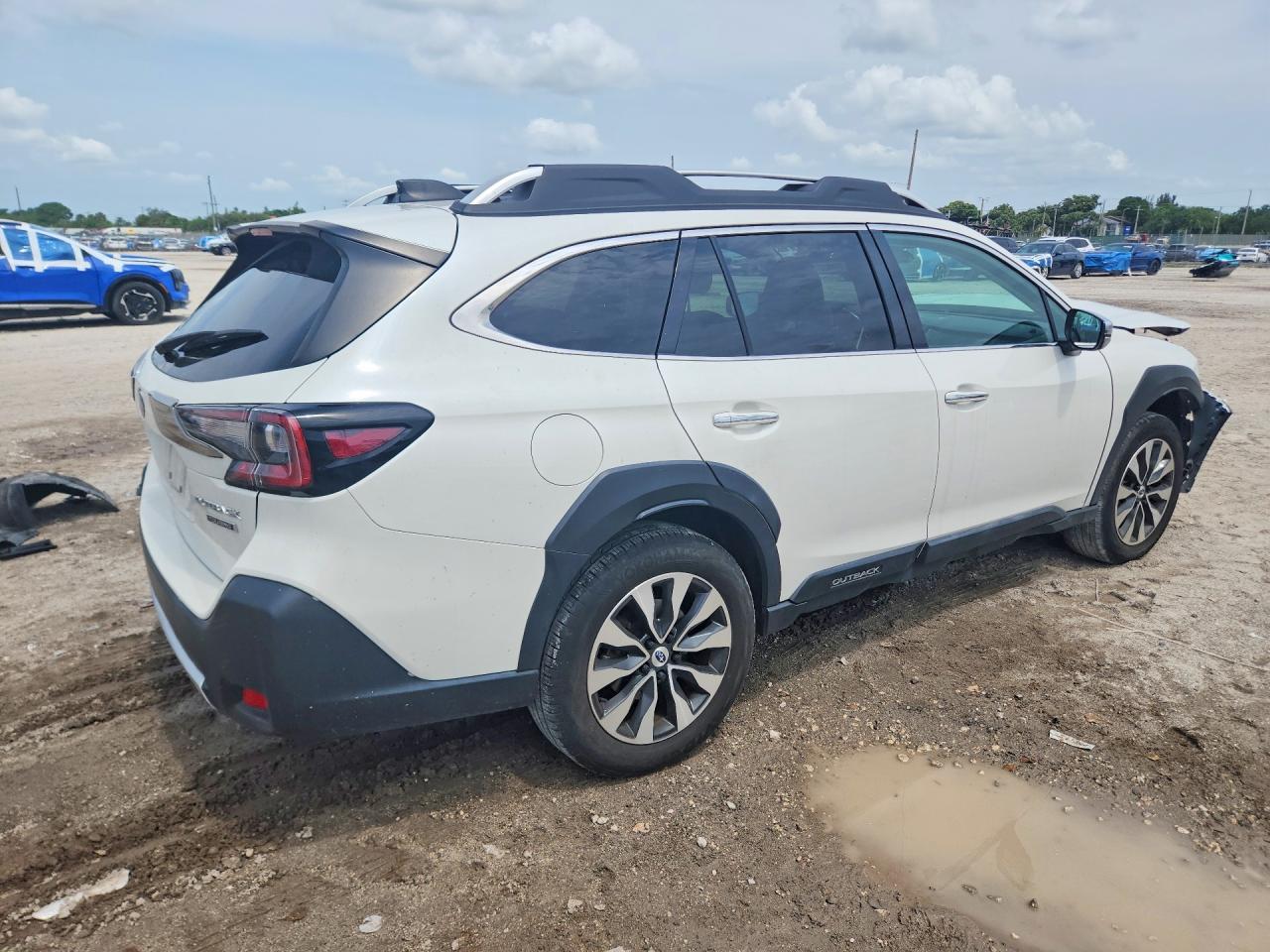 2023 SUBARU OUTBACK