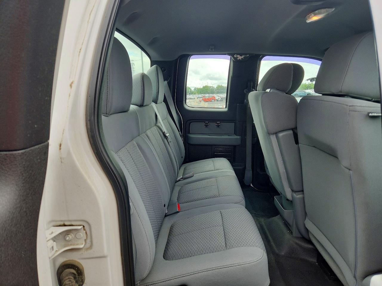 2012 FORD F150
