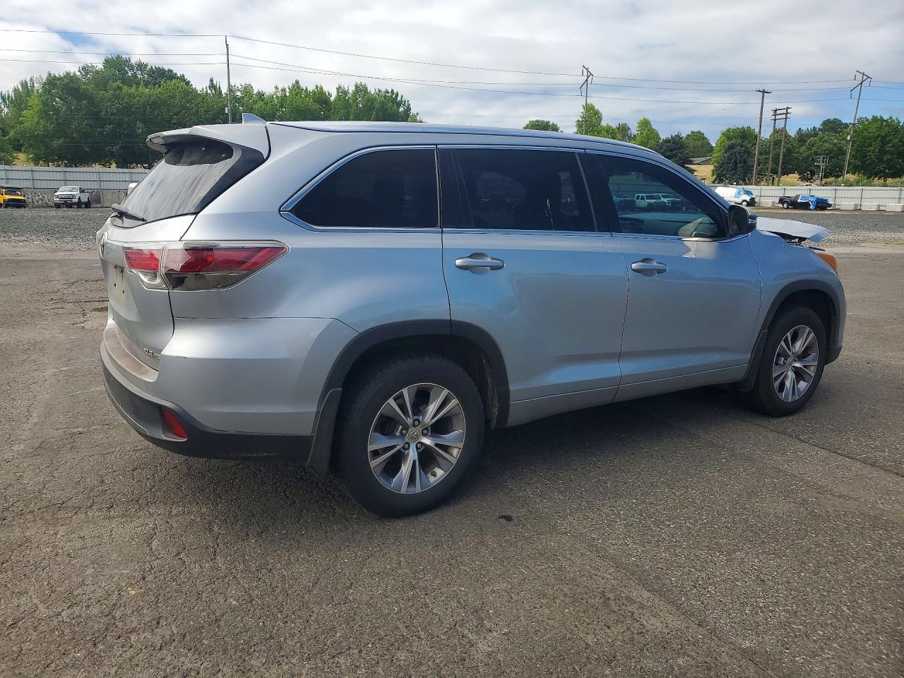 2015 TOYOTA HIGHLANDER
