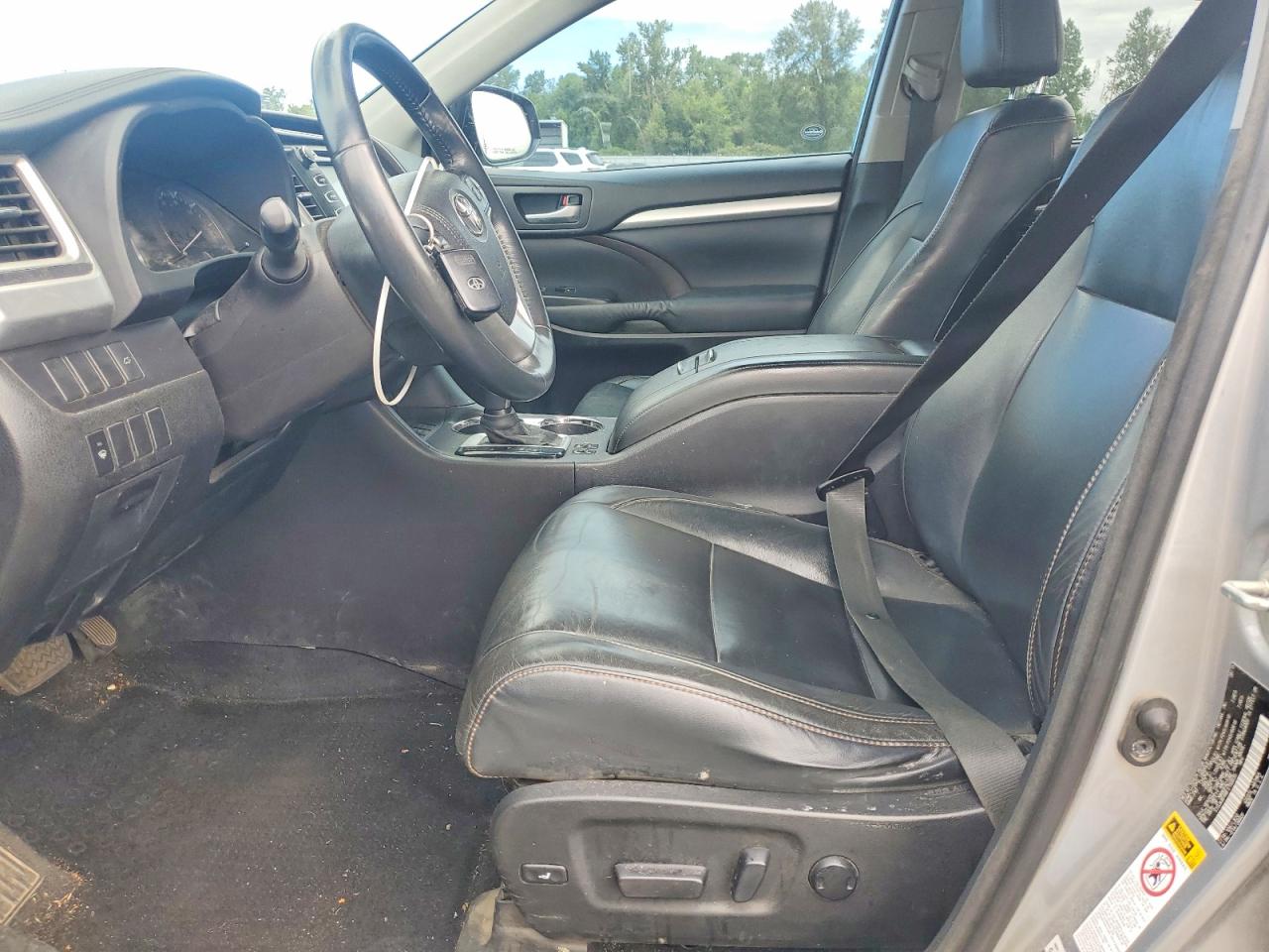 2015 TOYOTA HIGHLANDER