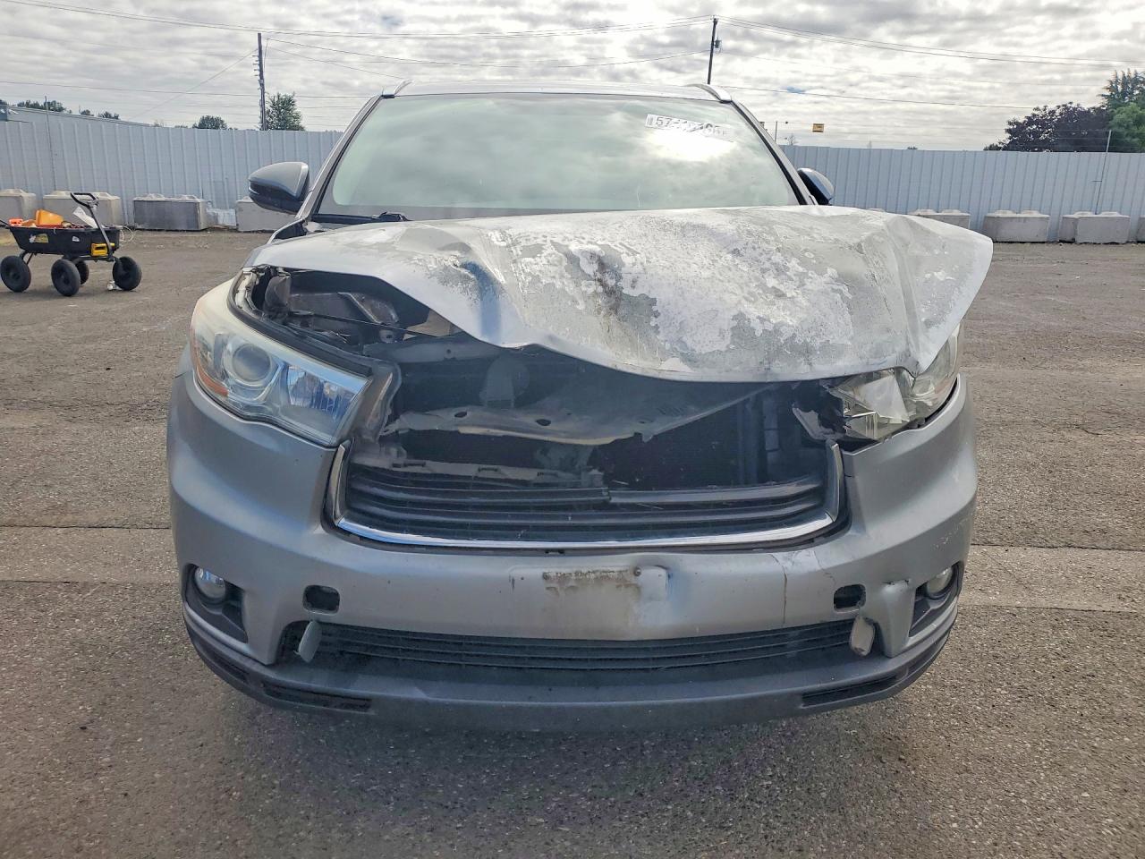 2015 TOYOTA HIGHLANDER