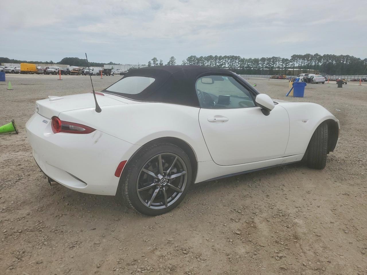 2018 MAZDA MX5