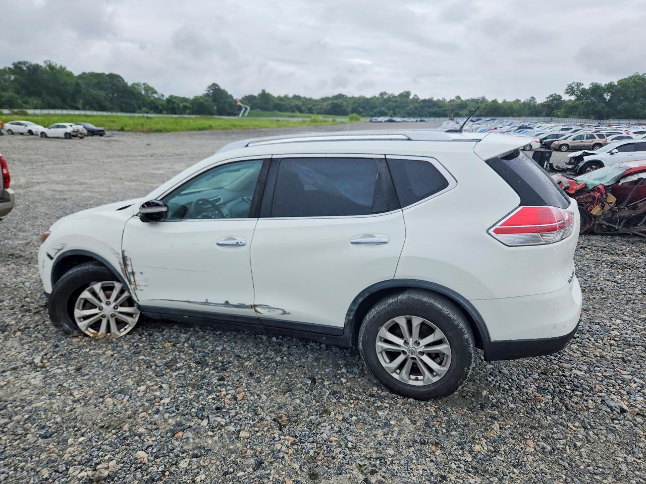 2016 NISSAN ROGUE
