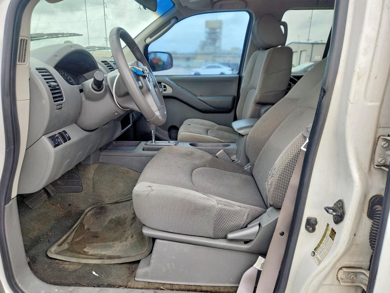 2006 NISSAN FRONTIER