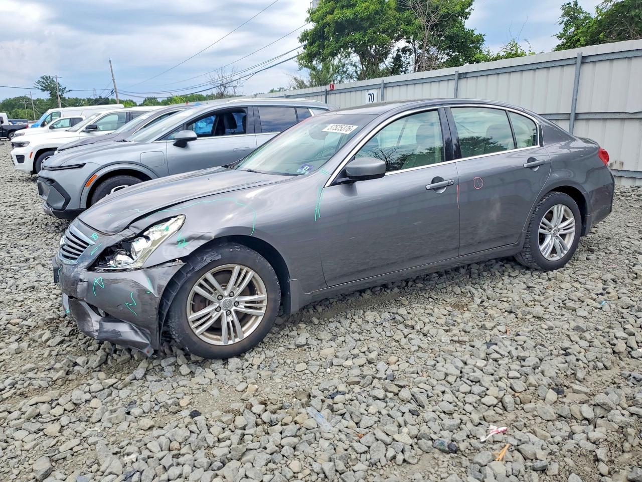 2011 INFINITI G37