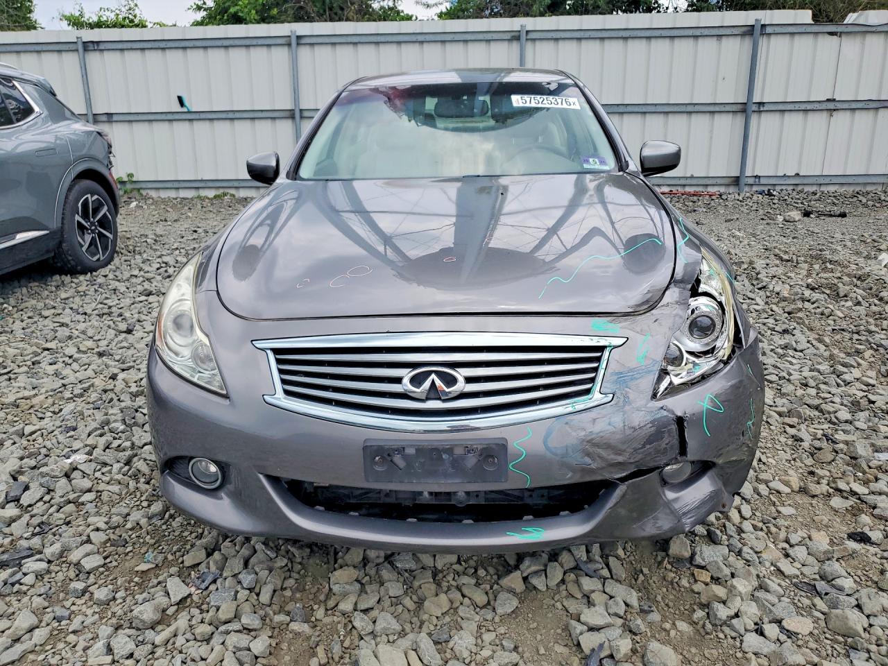 2011 INFINITI G37